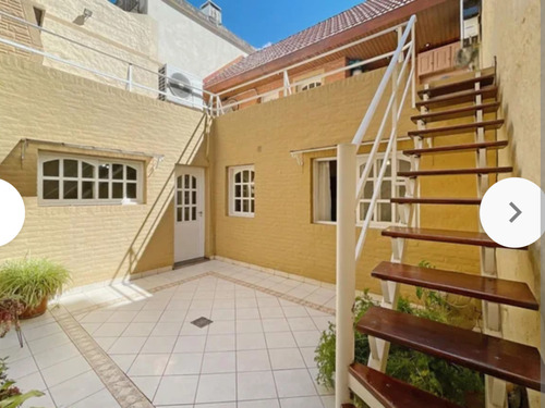 Excelente Chalet En Una Zona Muy Tranquila De Caballito