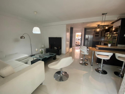 Imagen 4 de 13 de Townhouse En Alquiler Manantial Naguanagua Valencia