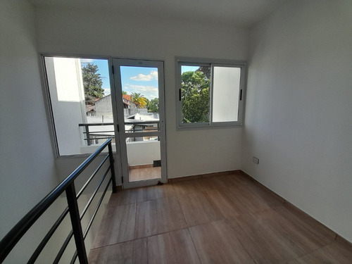 Duplex En Venta En Castelar Sur