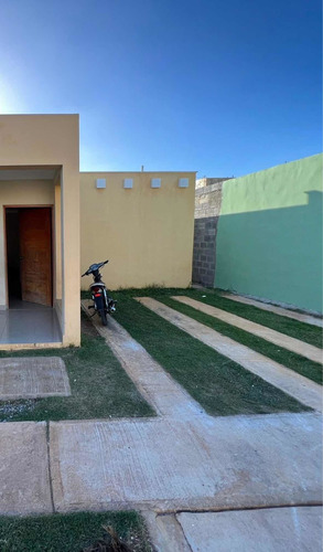 Casa Ubicada En El Residencial Quinta Don Felix, La Romana