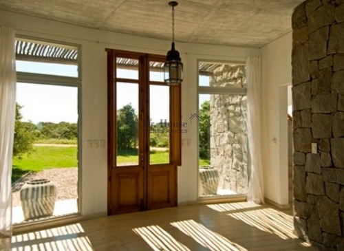 Casa Chacra Con Vista A La Laguna De José Ignacio Y Al Mar- Ref: 200