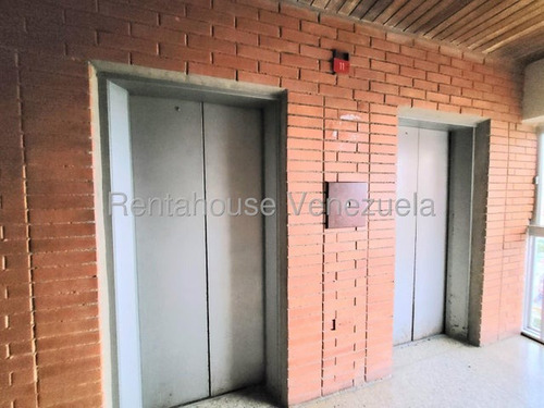Estefani Salon Vende Apartamento Duplex En Nueva Segovia-lara-25-17768