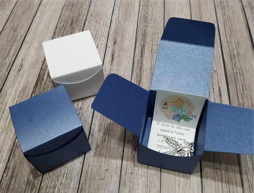 Llavero Dije Angelito En Caja Souvenir X 15 Unidades