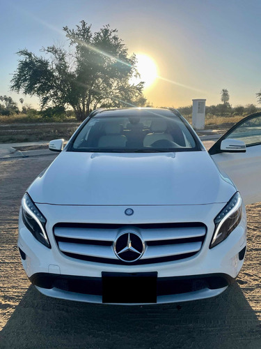 Imagen 10 de 11 de Mercedes-benz Clase Gla 1.6 180 Cgi Mt 2016