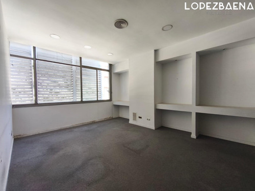 Oficina Comercial Zona Centro De La Ciudad De Córdoba - Facil Acceso Por Arteria Principal.!