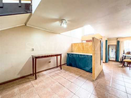 Casa En Venta De 3 Dorm. En Concepción