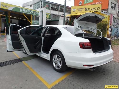 Imagen 11 de 25 de Volkswagen Jetta Trendline