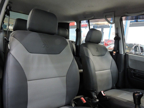 Imagem 11 de 15 de Mitsubishi Pajero Tr-4 2.0 4x4 16v - Manual 2007