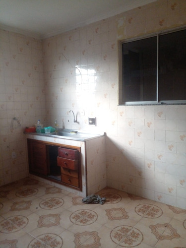 Casa 2 Qts Próximo A Praça Pasteur