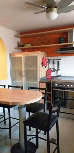 Imagen 2 de 19 de Townhouse En Venta Residencia Las Trinitarias