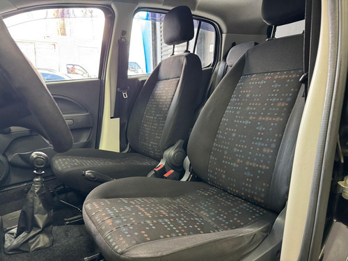Fiat Uno Vivace 1.0