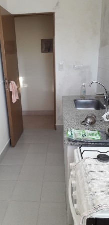 Departamento De 3 Ambientes En Torres Luz Y Fuerza, Dock Sud