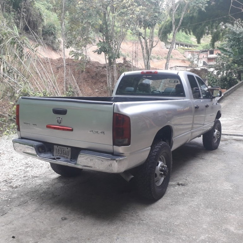 Imagen 4 de 13 de Dodge Ram 3500
