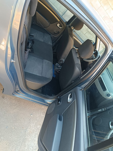 Renault Sandero 1.0 16v Expression Hi-flex 5p