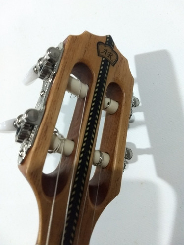Imagem 6 de 7 de Cavaco Luthier Araujo Cedro Novo Com Garantia