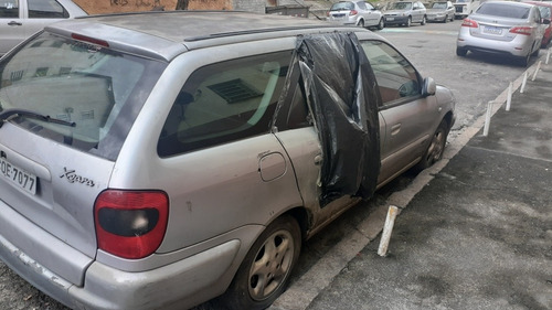 Imagem 3 de 5 de Citroën Xsara 1999 1.8 Glx Aut. 5p