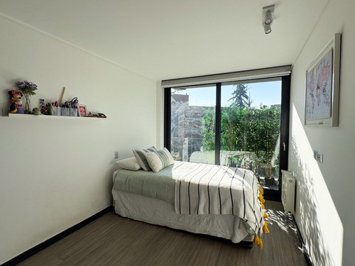 Increíble Townhouse De 3 Pisos En Lo Barnechea Con Azotea