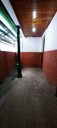 Imagen 4 de 12 de Bajo El Valor!! Ph Interno Con Terraza Libre Lanús Oeste, Sin Exps.