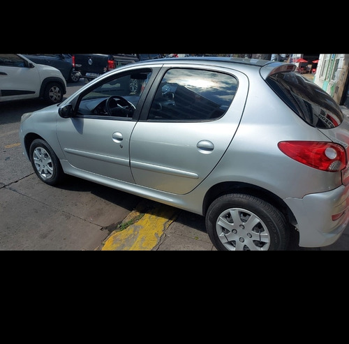 Imagen 1 de 3 de Peugeot 207 2014 1.4 Active 75cv