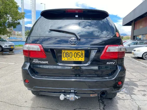 Toyota Fortuner 3.0 Sr5