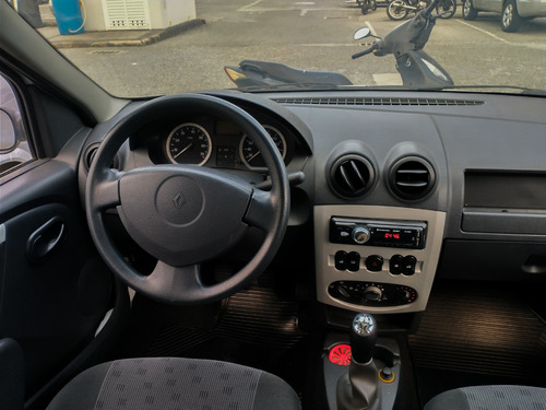 Renault Logan 1.6 16v Privilège Hi-flex 4p
