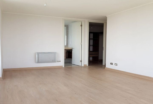 Departamento 2 Dormitorios En Venta En Metro Plaza Egaña