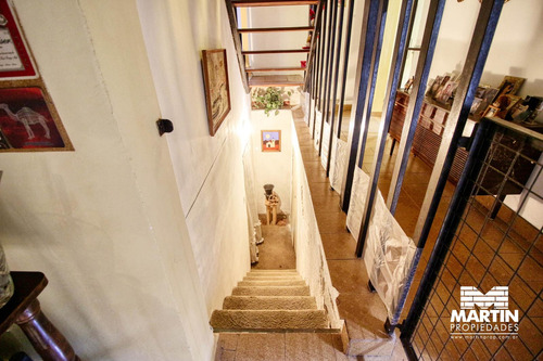 Casa En Venta 4 Amb Con Jardín En Mart.-santa Fe/fleming