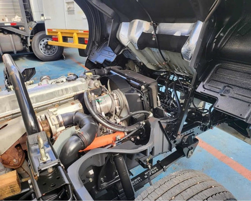 Imagen 4 de 10 de Mitsubishi Canter