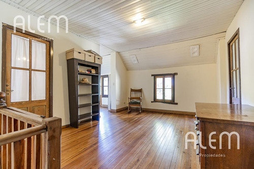 Casa Tipo Chalet Inglés En José Marmol