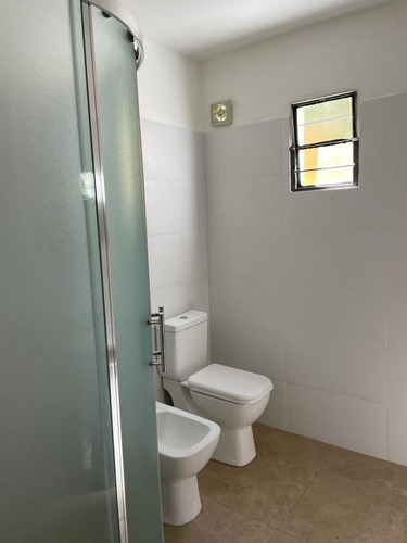 Casa En Alquiler De 2 Dormitorios C/ Cochera En Durazno