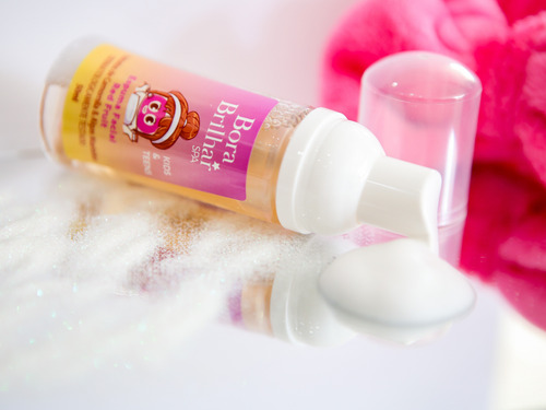 Máscara Facial Rosa Com Brilho Para Criança + Kit Skincare