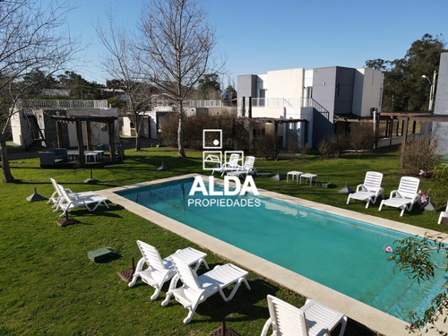 Casa Playa Grande Piriápolis 2 Dorms Venta Ca102314