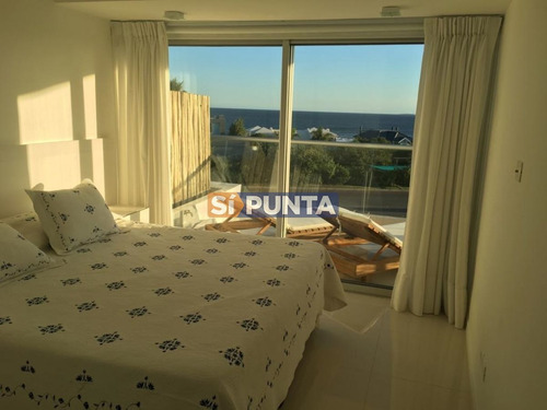 Imagen 11 de 19 de Apartamento En Alquiler Anual