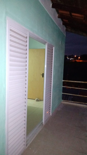 Casa Com 2 Quartos Sala Cozinha Banheiro E Uma Suite