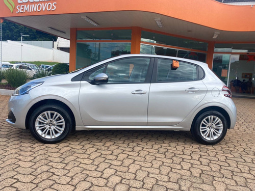 Imagem 10 de 13 de Peugeot 208 1.2 Active 12v Flex 4p Manual