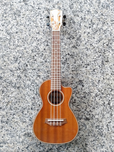 Imagem 4 de 9 de Ukulele Ck-35gce Concert. Importador Autorizado.