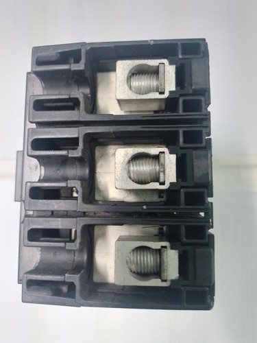 Interruptor Termomagnetico Tripolar Hdl36100 Squared (Usado)