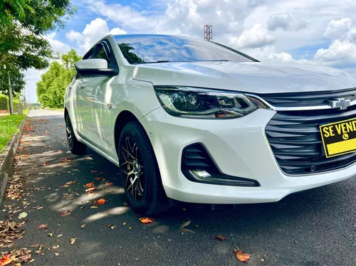 Chevrolet Onix 1.0T Premier Sedan At