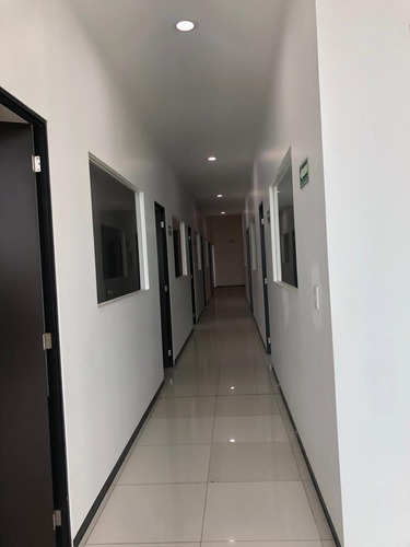 Imagen 3 de 14 de Local Para Universidad, Escuela Ó Academia En Renta
