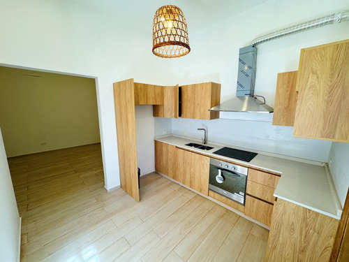Ph A Estrenar Con Patio Propio A La Venta, En Pb.