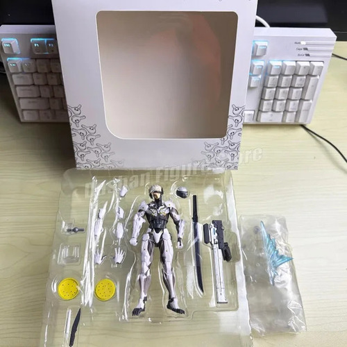 Figuras De Acción Kaiyodo Revoltech Metal Gear Solid Raiden