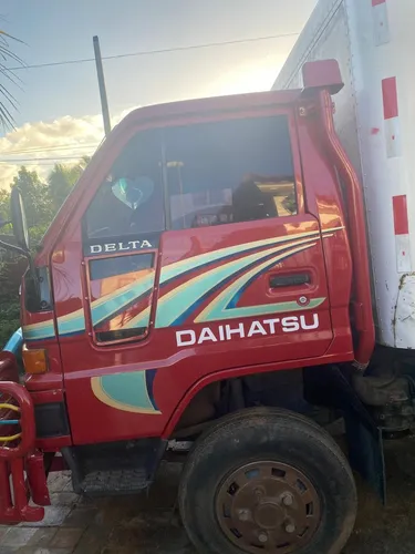 Camión Daihatsu 2010 De Forgon De 14 Pies El Mas Nuevo