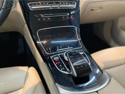 Imagem 10 de 15 de Mercedes-benz Glc 250 250 Highway 4matic 2.0 Tb Aut.