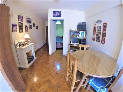 Imagen 5 de 14 de Depto 4 Amb Con Balcon Centrico // Necochea 174