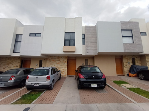 Venta Casa Paseo De Los Toros 1481 El Refugio Querétaro Vg5-ca