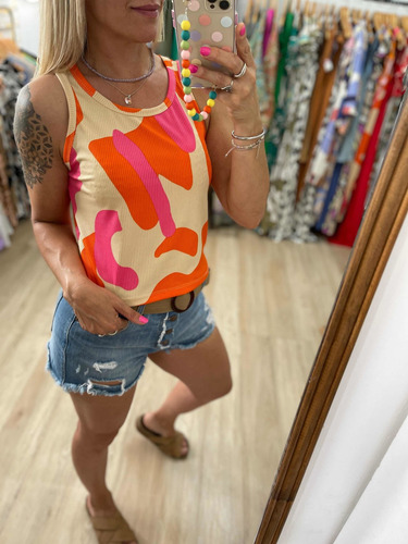 Imagen 7 de 9 de Musculosa De Morley Estampada Mujer The Big Shop