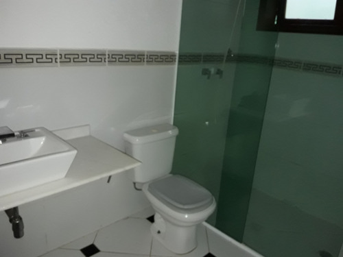 Imagem 14 de 17 de Locação Na Serra Da Cantareira, 330 M², 4 Suítes, Living Para 3 Ambientes, Sala De Jantar