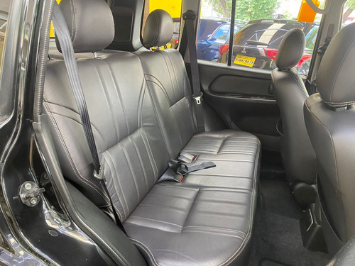 Mitsubishi Pajero TR4 2.0 4X2 16V 140CV FLEX 4P AUTOMÁTICO