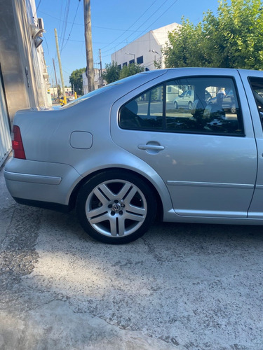 Volkswagen Bora 1.8 T Highline