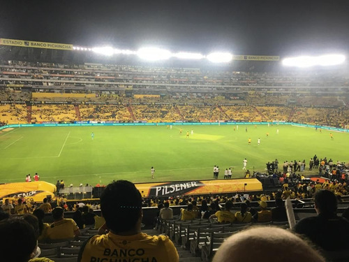 Palco Central En El Estadio De Barcelona.. Se Dueño De Tu Puesto Para Toda La Vida!!!